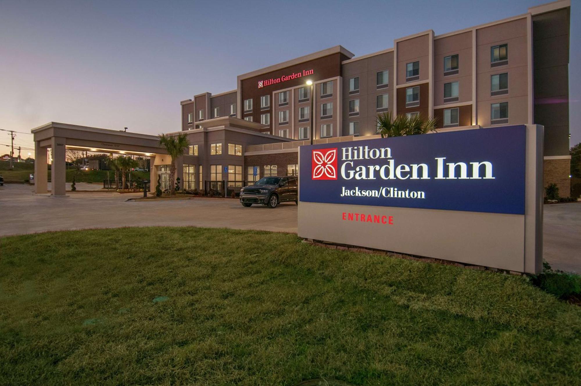 Hilton Garden Inn Jackson/Clinton Dış mekan fotoğraf